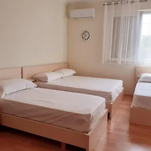 https://guest-house-zadeja.albaniahotels.org